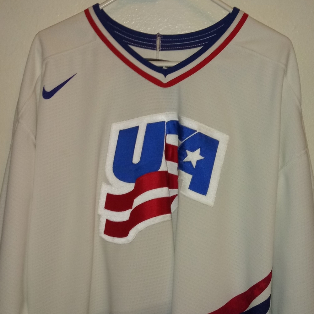 USA hockey jersey
